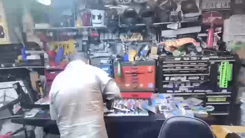 wakesblowinclouds online show from 10.20.25