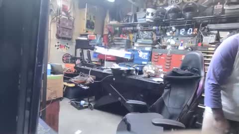 wakesblowinclouds online show from 11.24.25