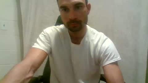 Snapshot of waketomyd chatting on 11.18.25 WakeToMyD online show from 11.18.25