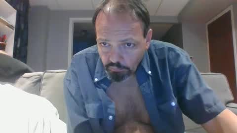 walker033 online show from 09.20.25