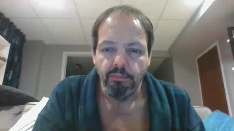 walker033 online show from 12.04.25