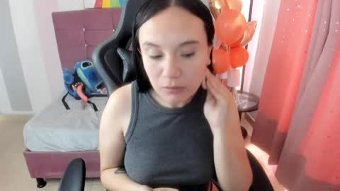 Snapshot of wanda_sg chatting on 05.02.26 Alexandra online show from 05.02.26