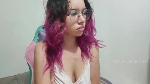 Snapshot of wandadoll chatting on 12.02.25 Wanda online show from 12.02.25