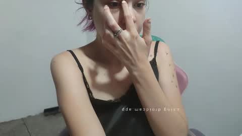 Snapshot of wandadoll chatting on 12.20.25 Wanda online show from 12.20.25