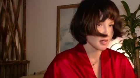 Snapshot of wanderwhitch chatting on 06.26.26 Miya online show from 06.26.26