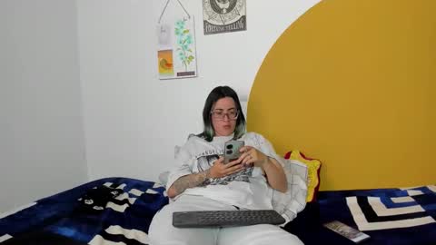 Waningrose  Lu online show from 11.10.25