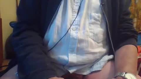 Snapshot of wanky357 chatting on 10.12.25 Tibo Love online show from 10.12.25