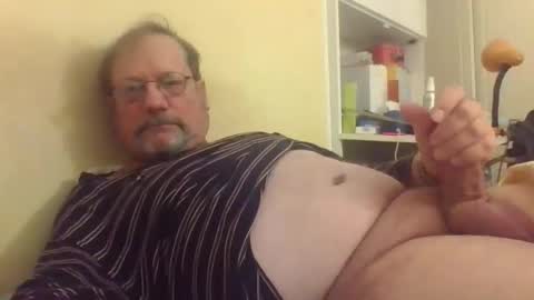 Snapshot of wanky357 chatting on 12.21.25 Tibo Love online show from 12.21.25