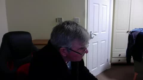 Snapshot of wanttobefree90 chatting on 04.17.26 wanttobefree90 online show from 04.17.26