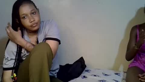 Snapshot of wariddi chatting on 10.30.25 wariddi online show from 10.30.25