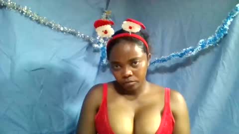 Snapshot of wasselline69 chatting on 12.19.25 wasselline69 online show from 12.19.25