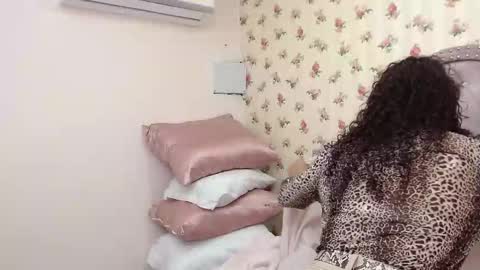Milf Latina online show from 03.20.26