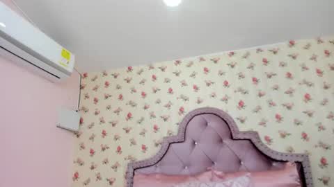 Snapshot of watson_crystal00 chatting on 07.16.26 Milf Latina online show from 07.16.26