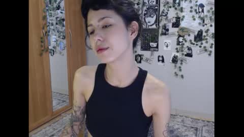 Mina online show from 09.18.25