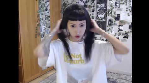 Mina online show from 10.18.25