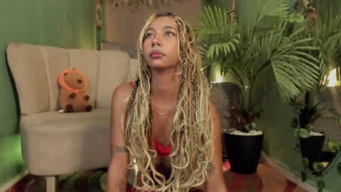Snapshot of wayuu_goddess chatting on 01.05.25 Wayuu Goddess  3 online show from 01.05.25