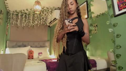 Snapshot of wayuu_goddess chatting on 02.02.25 Wayuu Goddess  3 online show from 02.02.25