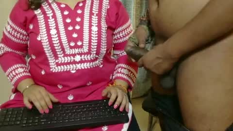 Snapshot of we_are_indian chatting on 06.25.26 khushiwife kabirhubby kavyasexy gf online show from 06.25.26
