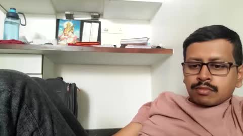 Snapshot of wearcondom chatting on 12.20.25 sexyguy online show from 12.20.25