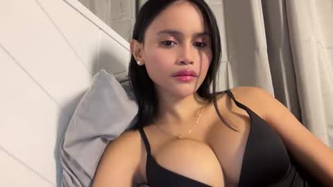Snapshot of webcammaggie chatting on 05.02.26 Maggie online show from 05.02.26