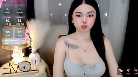Snapshot of webcum_mami chatting on 06.08.26 mami abby online show from 06.08.26