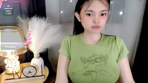 Snapshot of webcum_mami chatting on 07.02.26 mami abby online show from 07.02.26