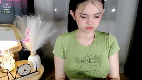 Snapshot of webcum_mami chatting on 07.13.26 mami abby online show from 07.13.26