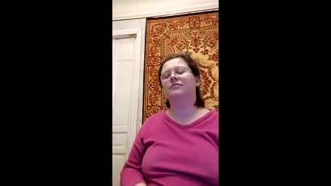 Snapshot of webgirl2 chatting on 01.12.25 Marina online show from 01.12.25