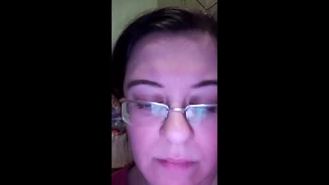 Snapshot of webgirl2 chatting on 01.12.25 Marina online show from 01.12.25