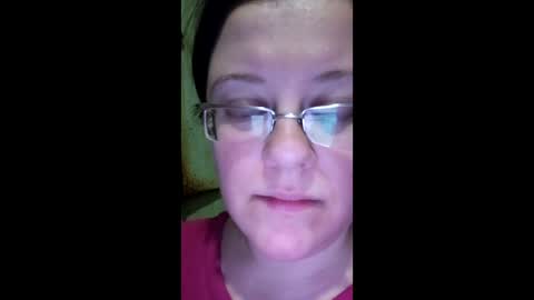 Snapshot of webgirl2 chatting on 01.20.25 Marina online show from 01.20.25