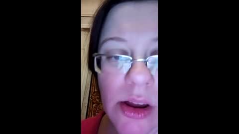 Snapshot of webgirl2 chatting on 02.10.25 Marina online show from 02.10.25