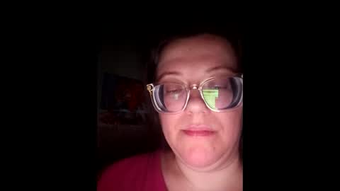 Snapshot of webgirl2 chatting on 12.13.25 Marina online show from 12.13.25