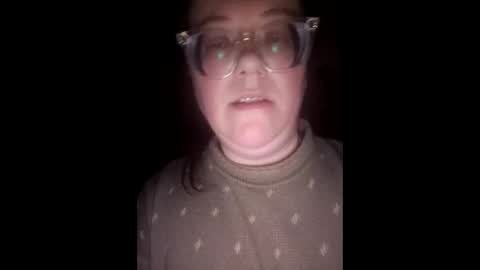 Snapshot of webgirl2 chatting on 02.15.26 Marina online show from 02.15.26