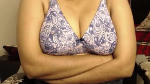 Snapshot of webshowxxx chatting on 01.19.26 mina online show from 01.19.26