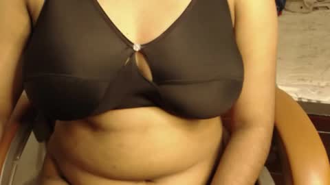 Snapshot of webshowxxx chatting on 03.29.26 mina online show from 03.29.26
