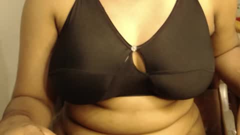 Snapshot of webshowxxx chatting on 03.30.26 mina online show from 03.30.26