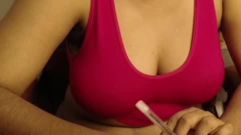 Snapshot of webshowxxx chatting on 04.15.26 mina online show from 04.15.26