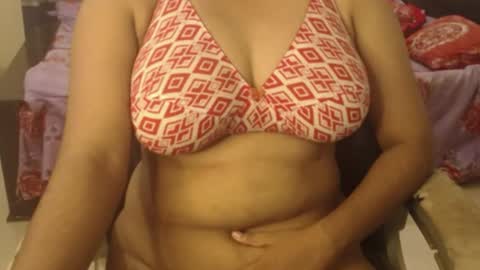 Snapshot of webshowxxx chatting on 06.27.26 mina online show from 06.27.26
