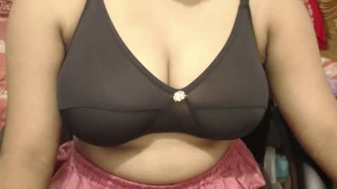 Snapshot of webshowxxx chatting on 07.13.26 mina online show from 07.13.26