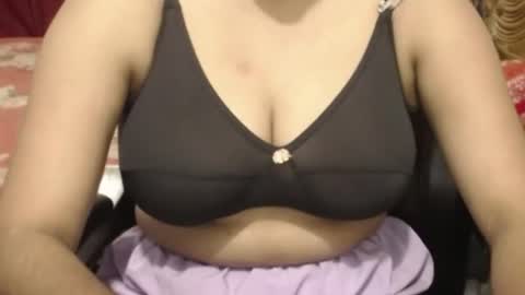 Snapshot of webshowxxx chatting on 07.27.26 mina online show from 07.27.26