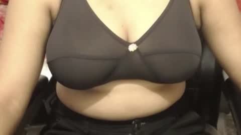 Snapshot of webshowxxx chatting on 08.02.26 mina online show from 08.02.26