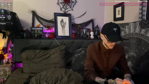 Snapshot of webz_and_kordz chatting on 05.14.26 WebzKordz online show from 05.14.26