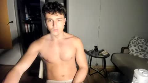 Snapshot of wee_willy_winky chatting on 06.24.26 wee_willy_winky online show from 06.24.26