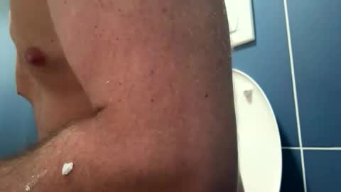 Snapshot of welcomhome chatting on 11.14.25 welcomhome online show from 11.14.25