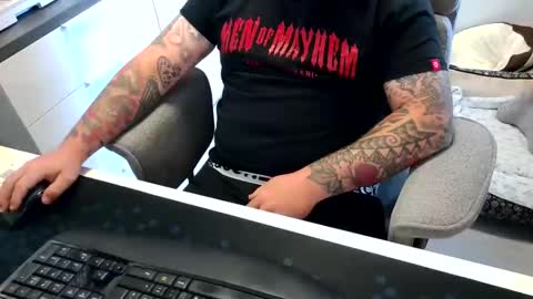 Snapshot of weldemann666 chatting on 05.27.26 weldemann666 online show from 05.27.26
