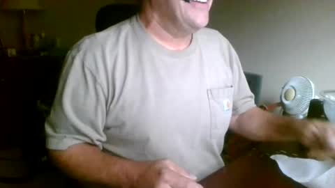 Snapshot of welderod chatting on 07.06.26 welderod online show from 07.06.26