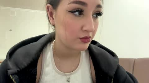 Snapshot of wendolynmusil chatting on 04.05.26 Anna online show from 04.05.26