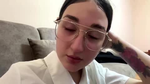 Snapshot of wendolynmusil chatting on 04.16.26 Anna online show from 04.16.26