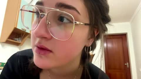 Snapshot of wendolynmusil chatting on 04.17.26 Anna online show from 04.17.26