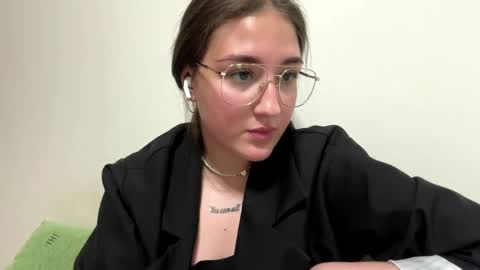 Snapshot of wendolynmusil chatting on 05.24.26 Anna online show from 05.24.26